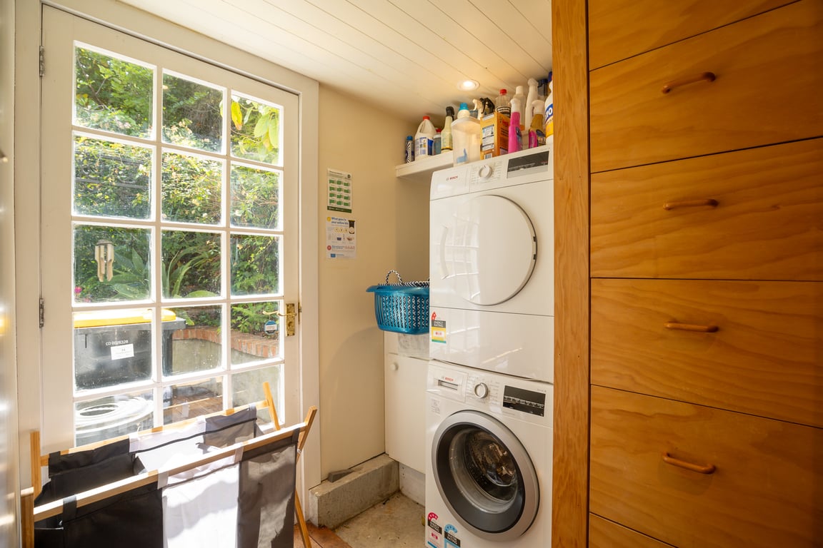 Puna Perch - Te Whare Rangi