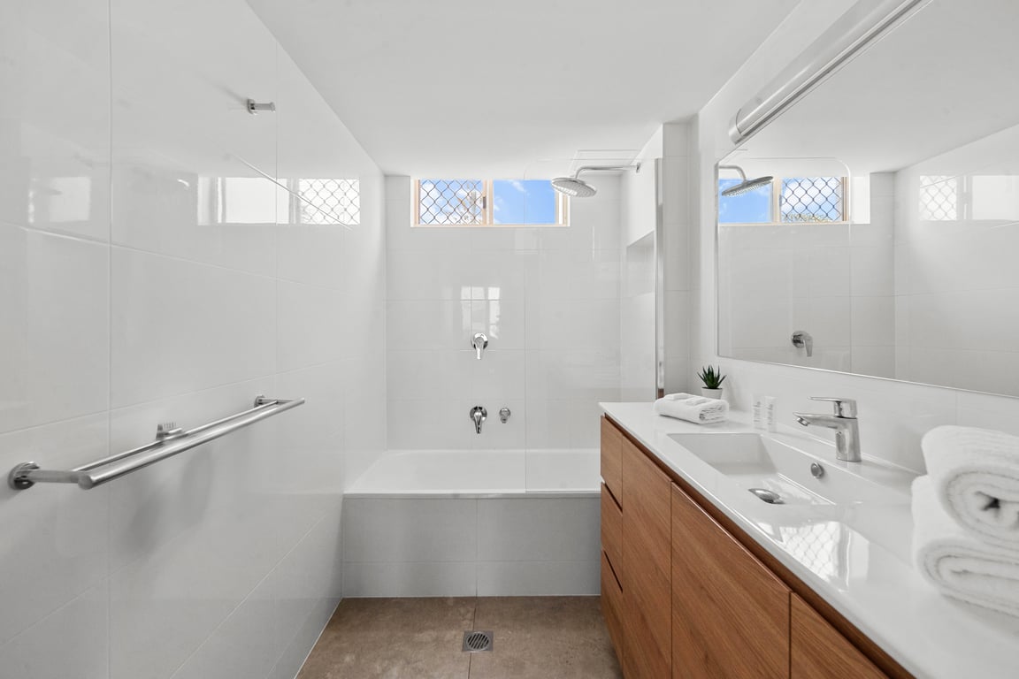 2 Bedroom Pool and Ocean Views 14 with A/C