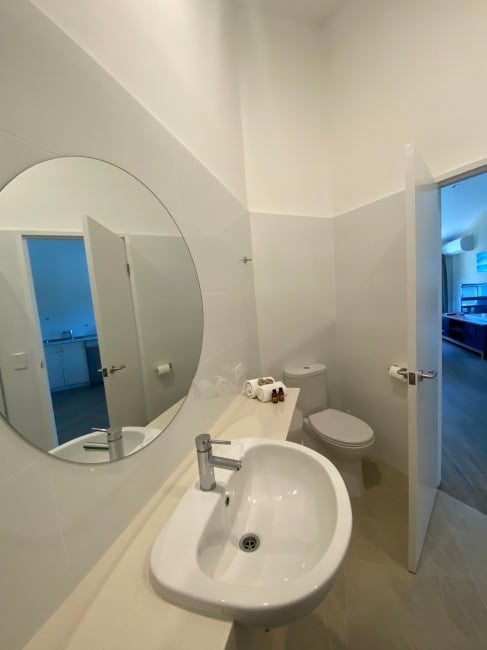 1 Bedroom Street Side