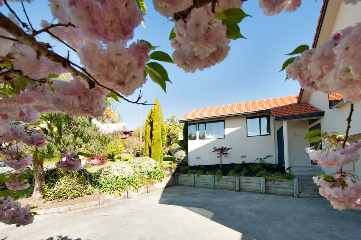 Sunny Richmond Holiday Home