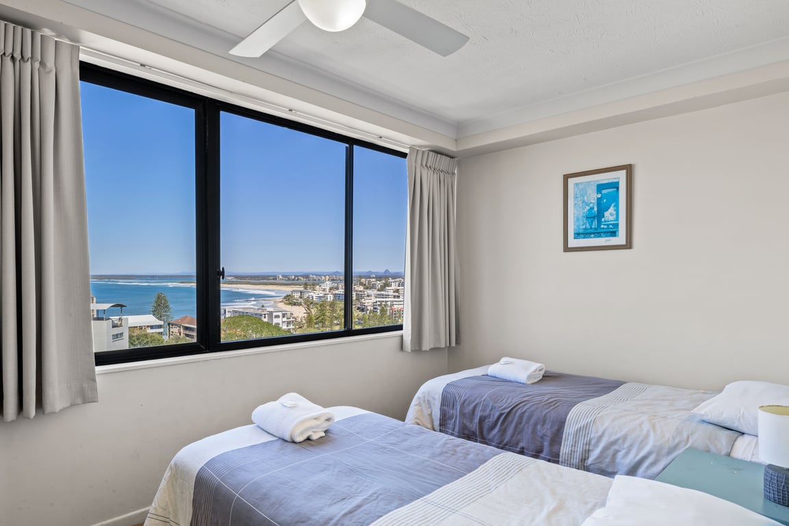 3 Bedroom Ocean View, 1 Queen, 4 Single Beds