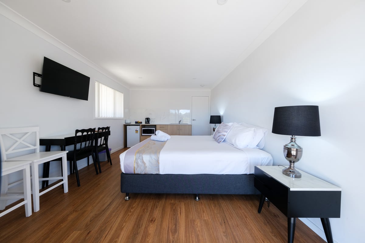 King Room Kitchenette