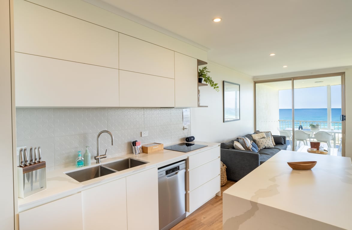 Deluxe Ocean View Apartment