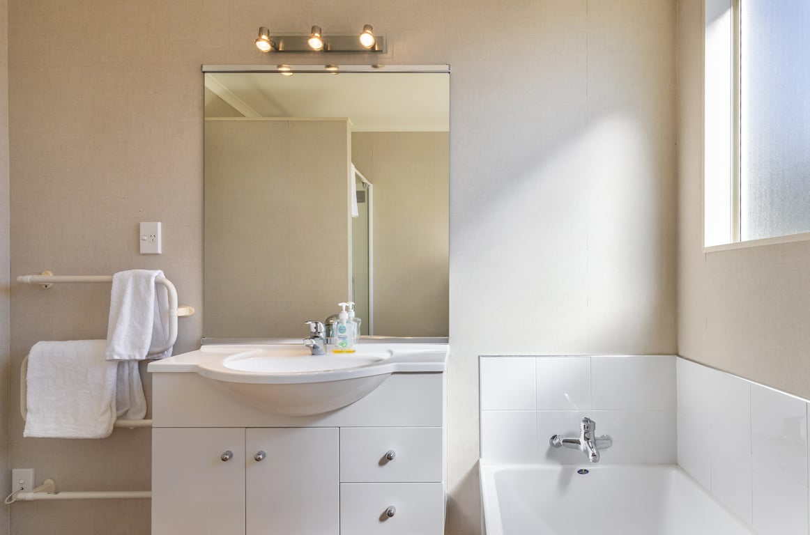 Shera Street Cosy - Great Location Includes Wi-Fi