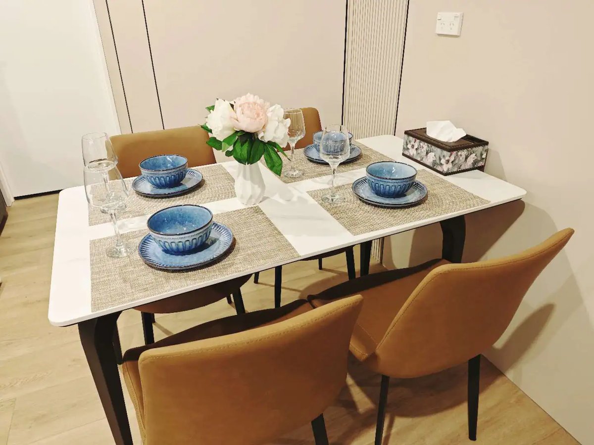 New warm modern family friendly /Unit4/2bedroom