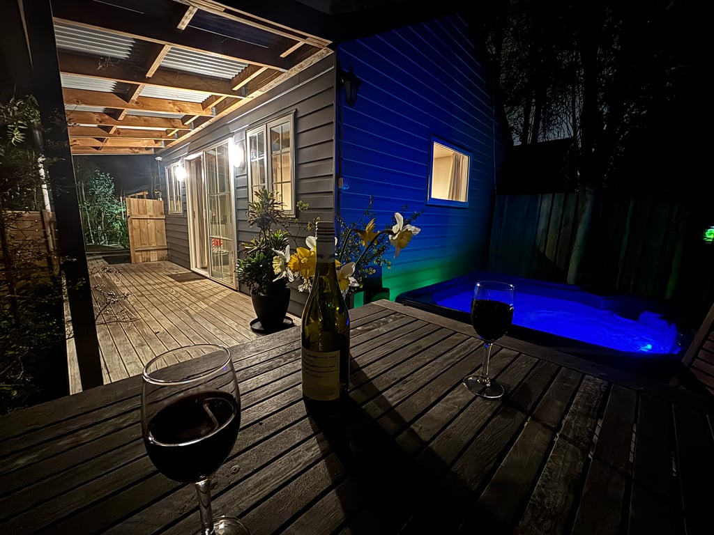 Luxury Cottage with Outdoor Spa