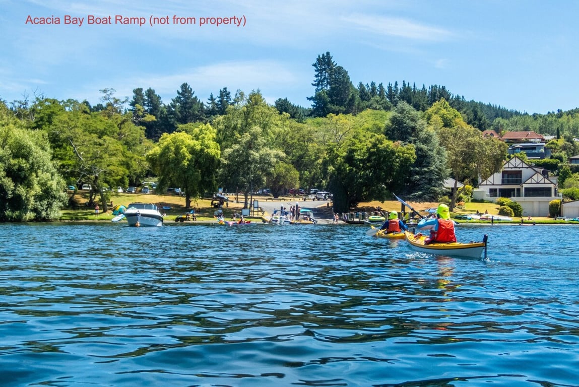Te Urunga Place - Modern Comfort Near The Lake
