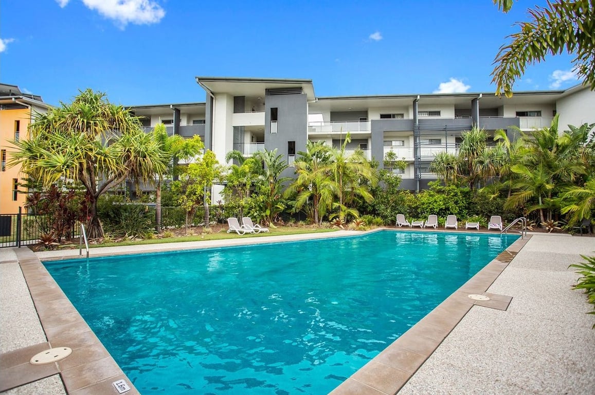Broadwater 2 Bedroom Apartment