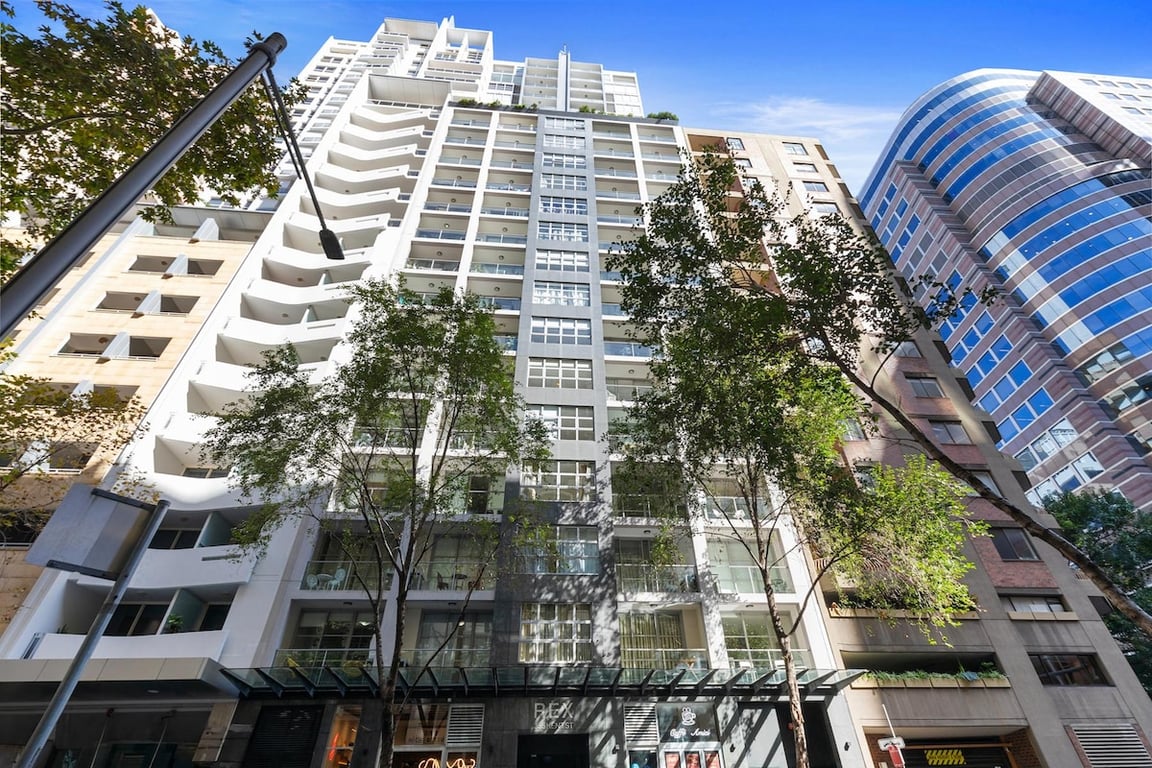KS355 - CBD Crib | Skyline Views Meet Pool & Gym Living