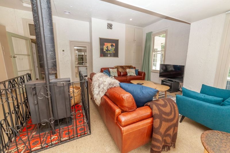 Villa Cheltenham (Pet Friendly) 