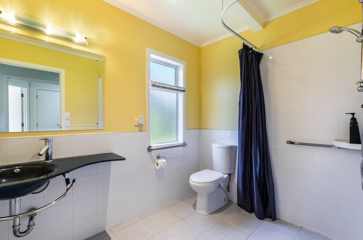 Large Family Home Close To The Lake & Has Wifi