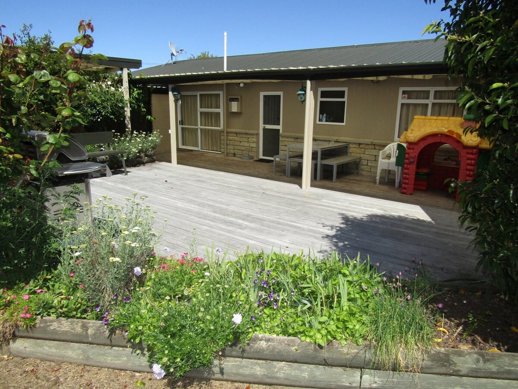 Shepherd House - Large Home With Hot Pool And Wi-Fi