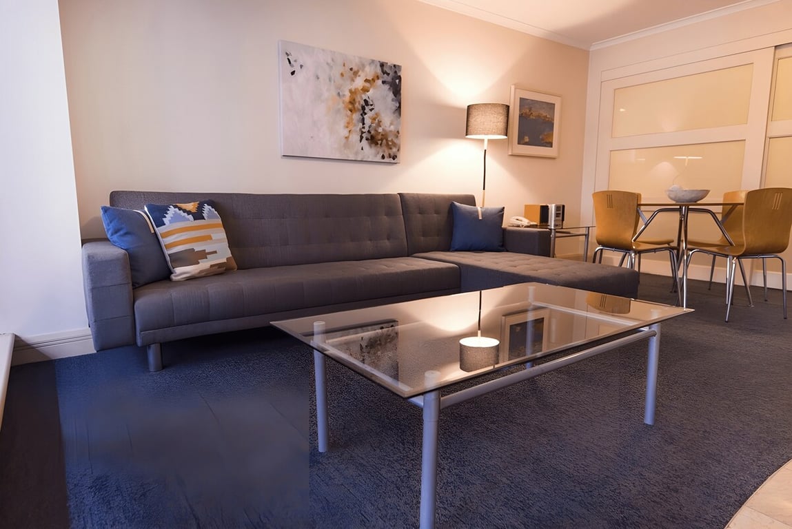 PI702 - CBD Crib | Stylish Studio With Cityscape Views
