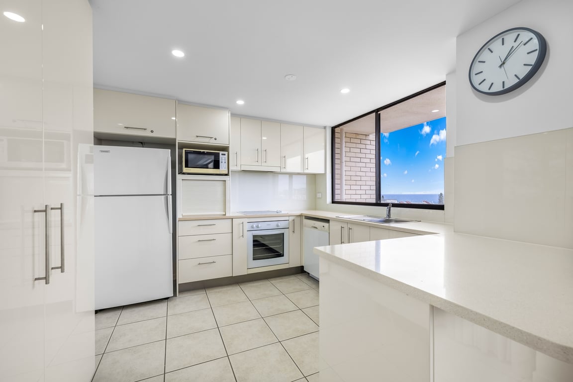 3 Bedroom, Ocean Views, 3 Queen Beds