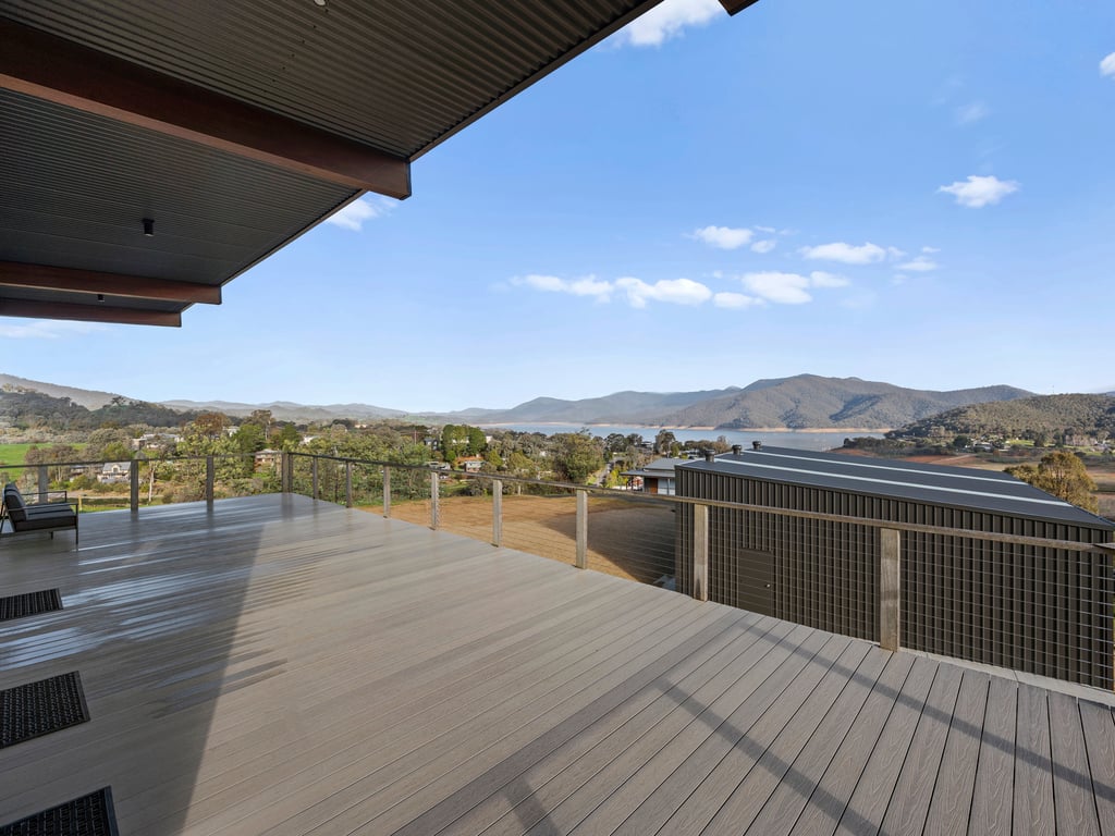 Ridge Way Views