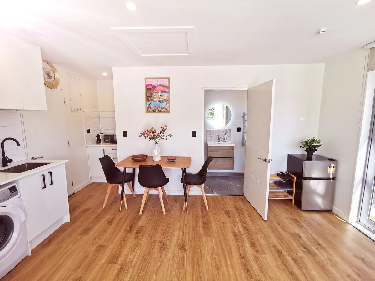 New warm quiet comfy studio