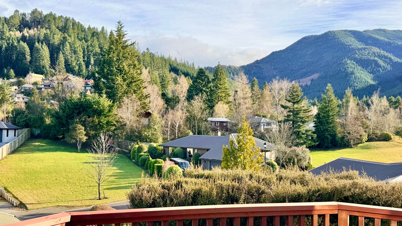 10 Forest View Close
