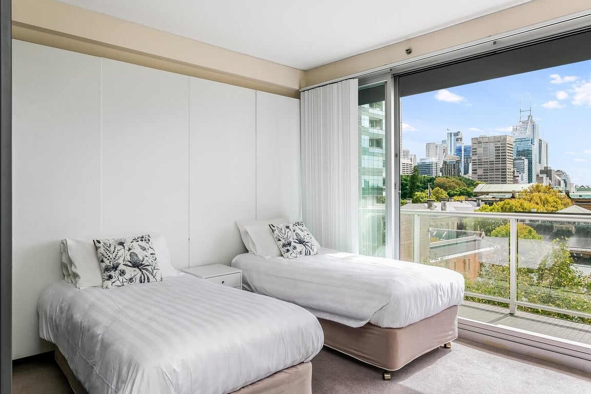 DHRST - Darlinghurst Dream | Panoramic City Skyline Views