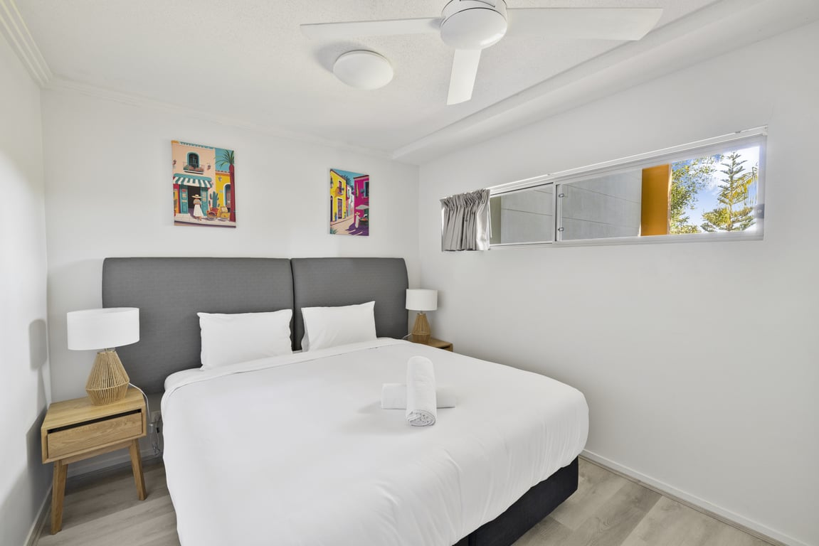 Broadwater 2 Bedroom Apartment