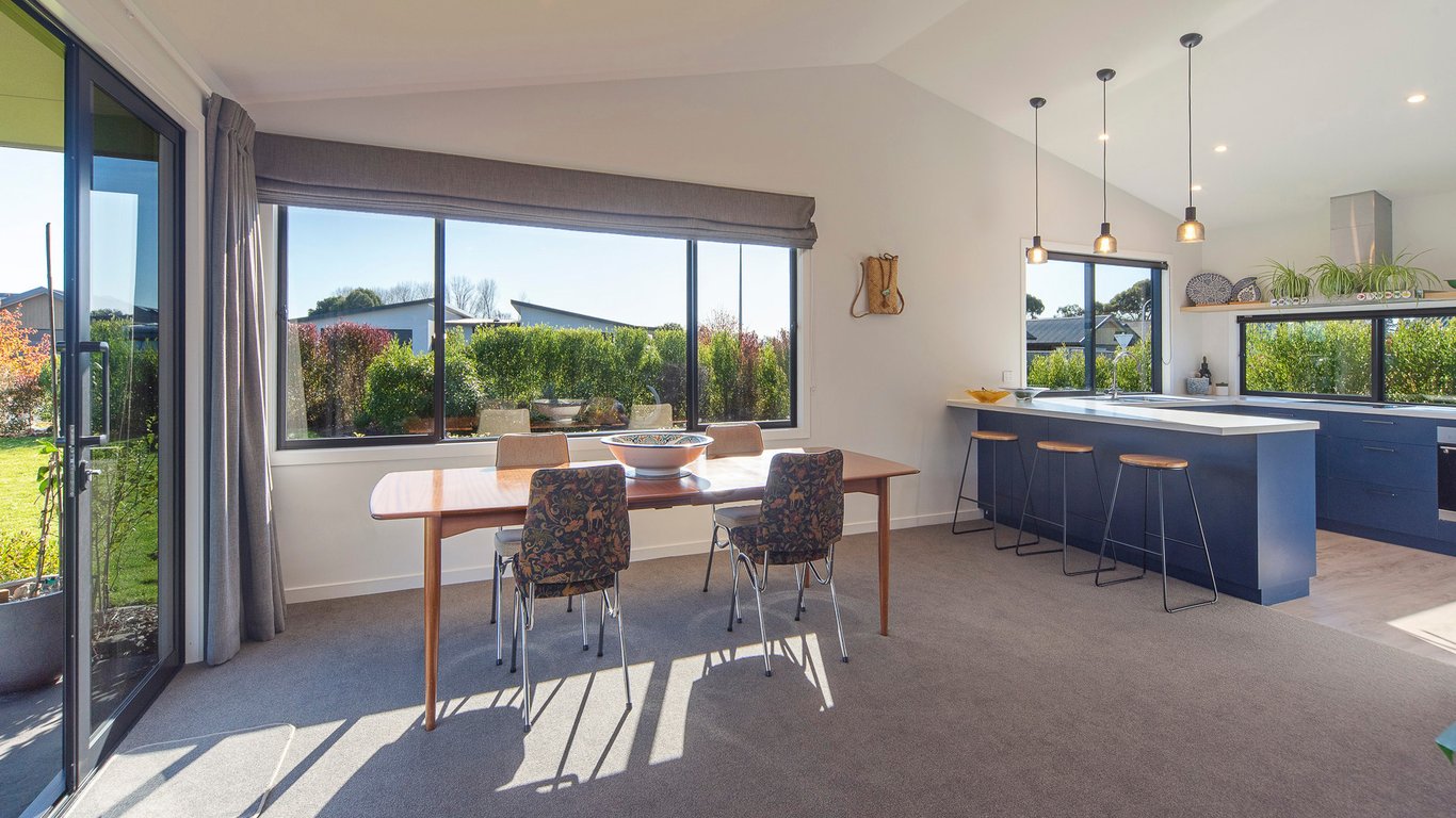 Modern Mapua Holiday Home