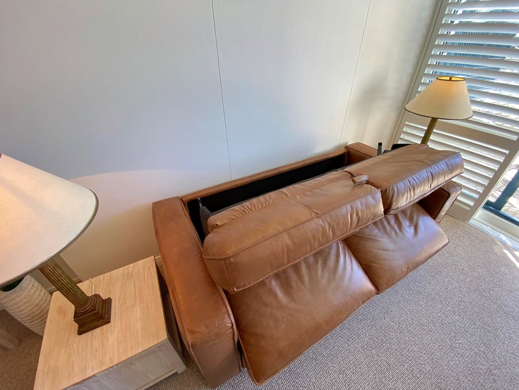 Lift Access 509 Pool View