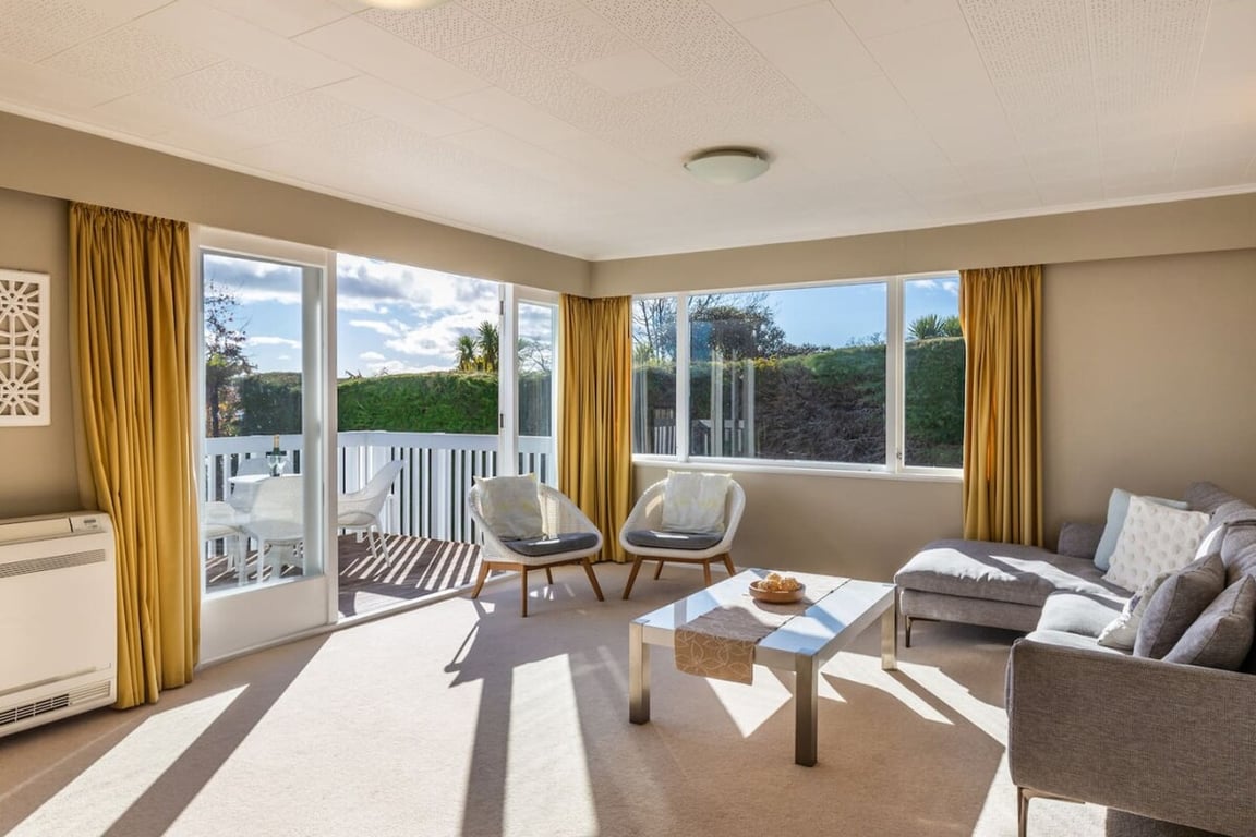 Two Mile Bay Getaway - Comfort & Convenience With Wi-Fi