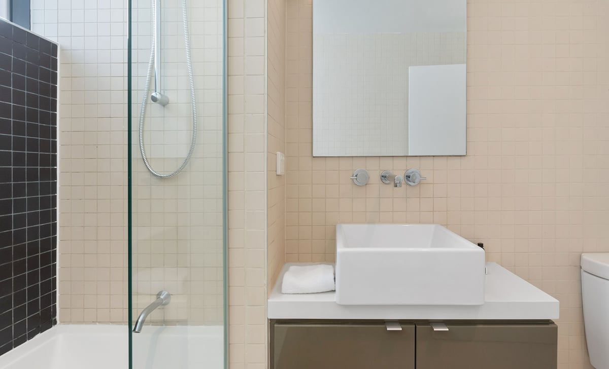 2 Bedroom 2 Bathroom Apartment