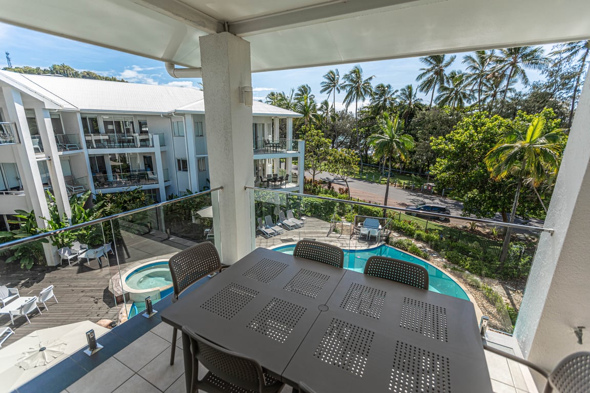 2 Bedroom SIGNATURE Ocean View Apartment