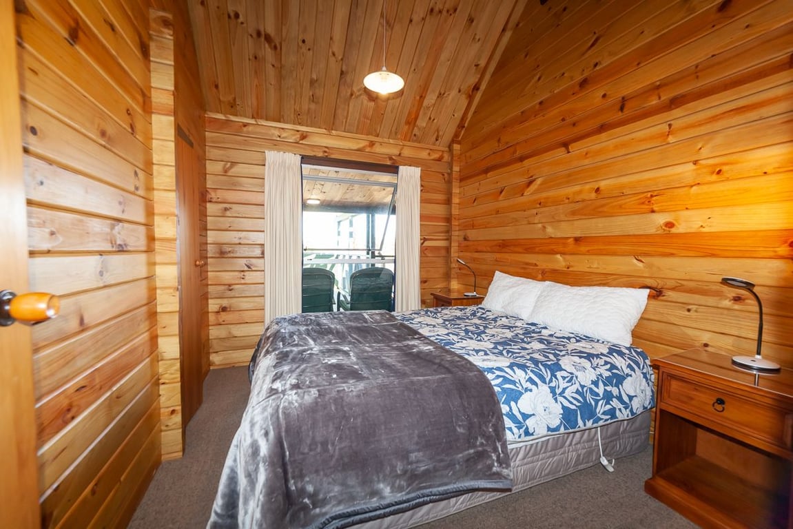 Misty Mountain Hideaway (Pet Friendly) 