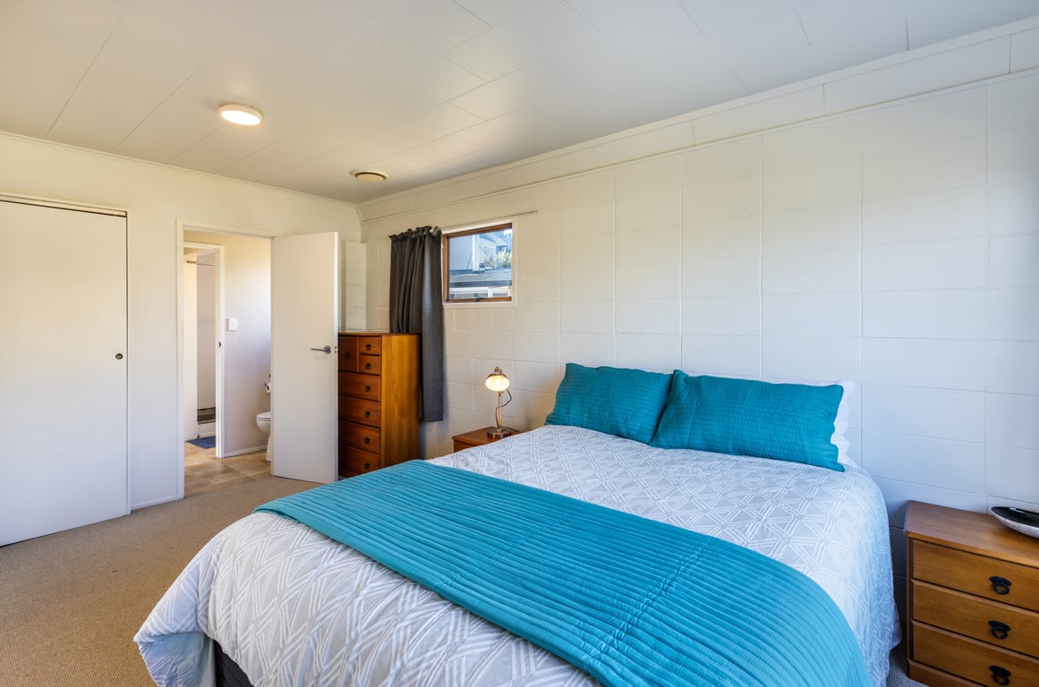 Tui Street Escape – Classic Comfort Near the Lake