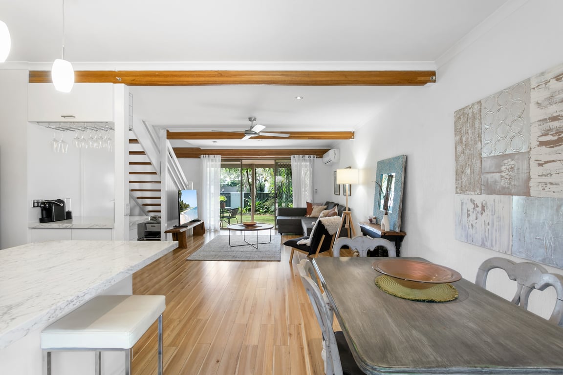 Unit 17 - Eclectic Style Central 2 Bedroom Town House