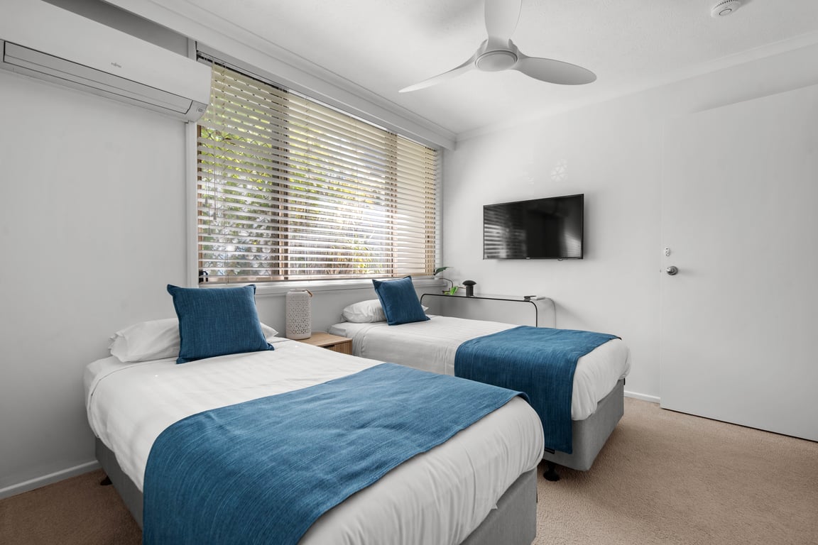 3 Bedroom Private Ground Floor Beachfront Villa 2 with A/C 