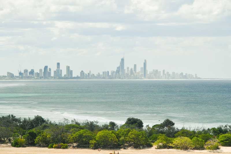 Explore Currumbin Alley & Currumbin Beach