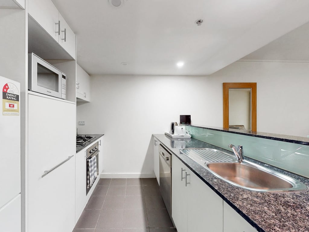 ATCH9 - St Leonards Comfort | Modern Urban Oasis