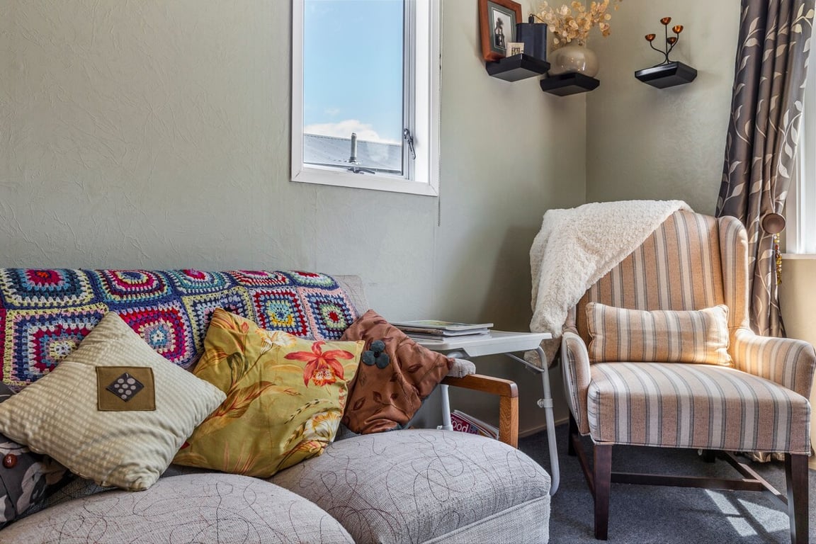 Plum Tree Retreat - Centrally Located Cottage
