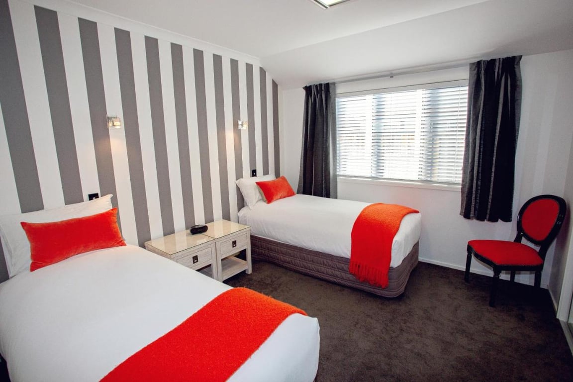 Luxury on Rutherford