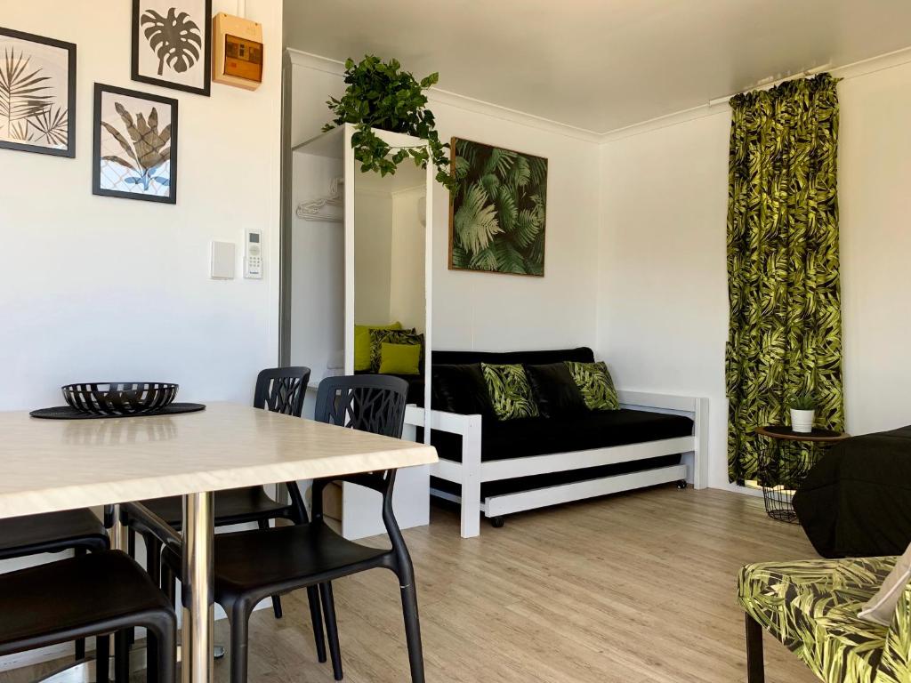 Bungalow 1 Bedroom Waterfront