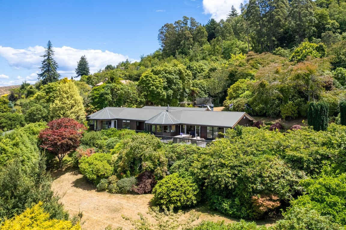 Acacia Bay Views - Serene Panoramic Views Retreat
