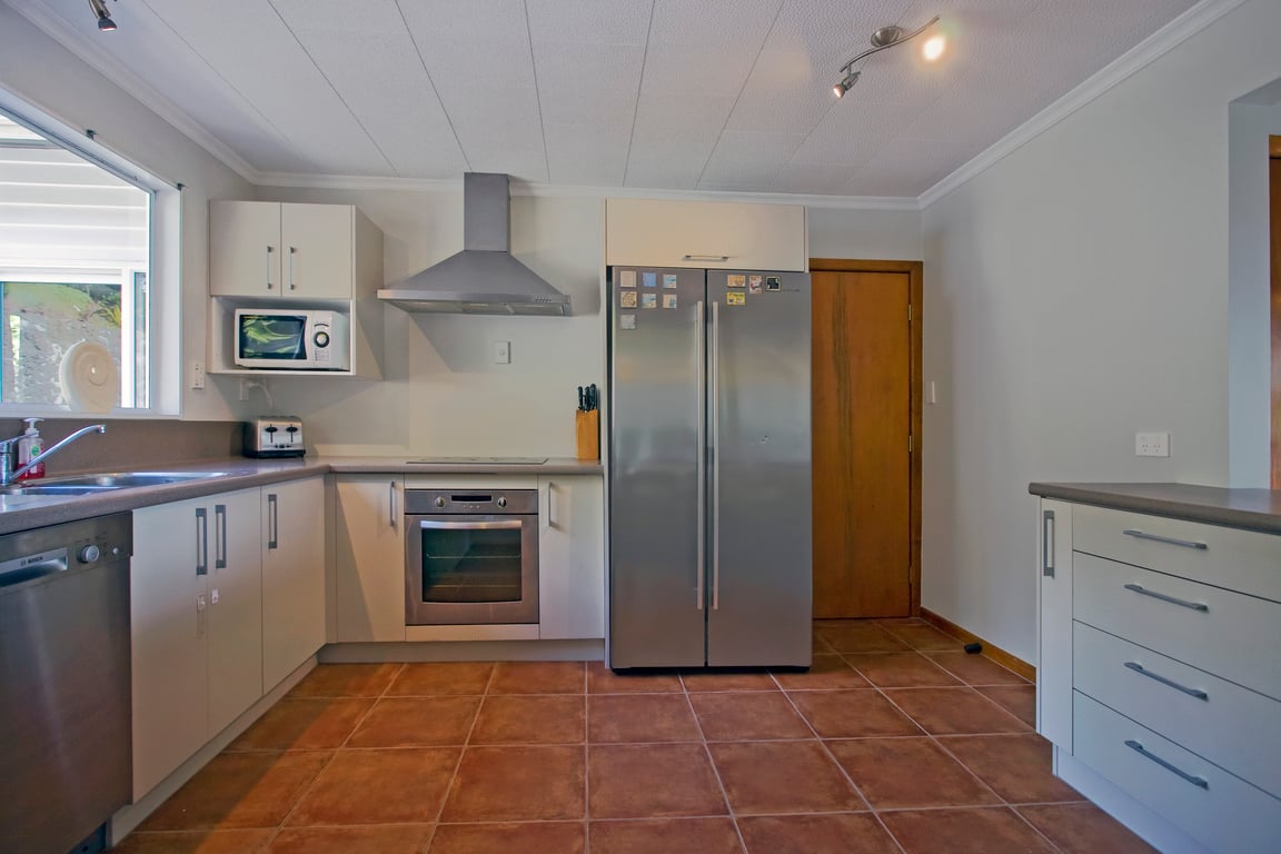 Bisley Holiday House