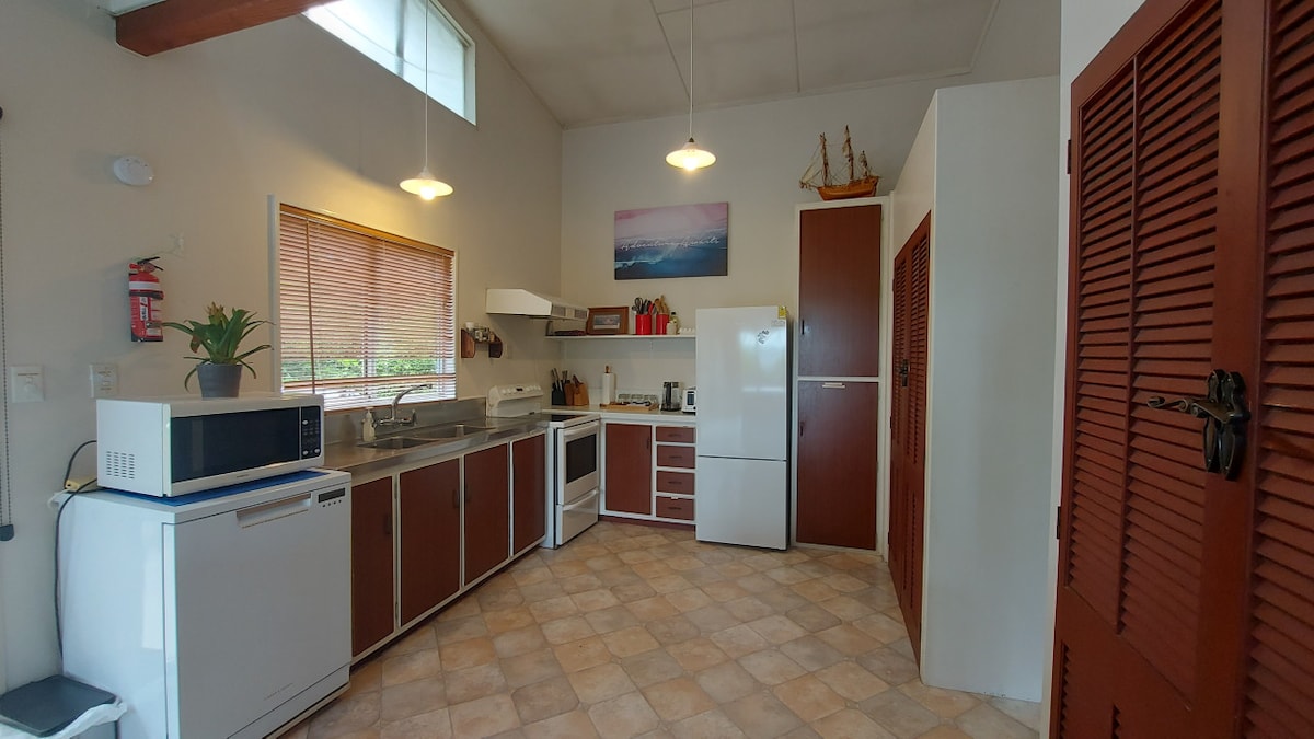 Large Family Home - 2 Mile Bay