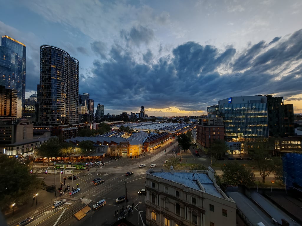 Homey Comfort at Victoria Market! 2 Bedrooms | 1 Bathroom 