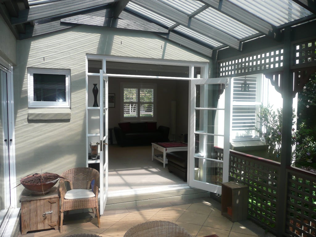 JANET - Lane Cove Retreat | Relaxed Leafy Convenience