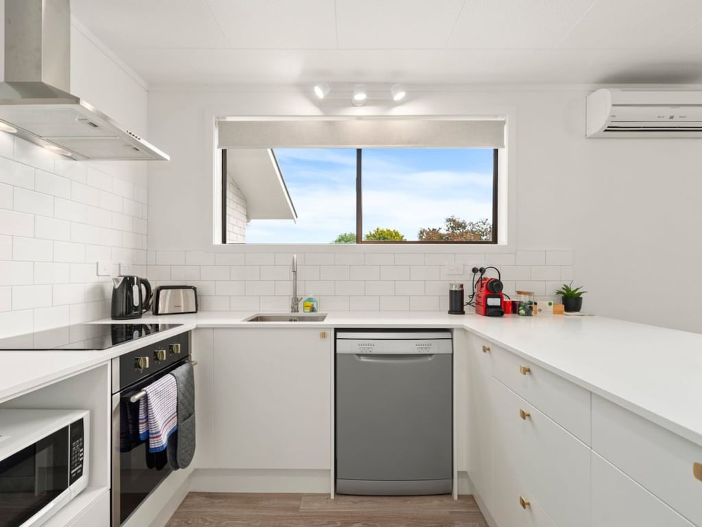 Garden Grove Gem - Lake Taupo Holiday Home