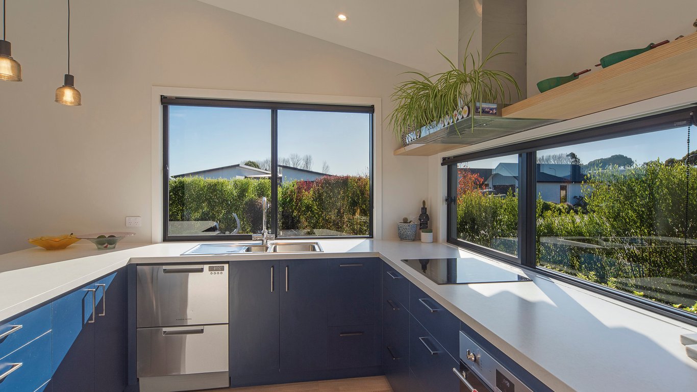 Modern Mapua Holiday Home