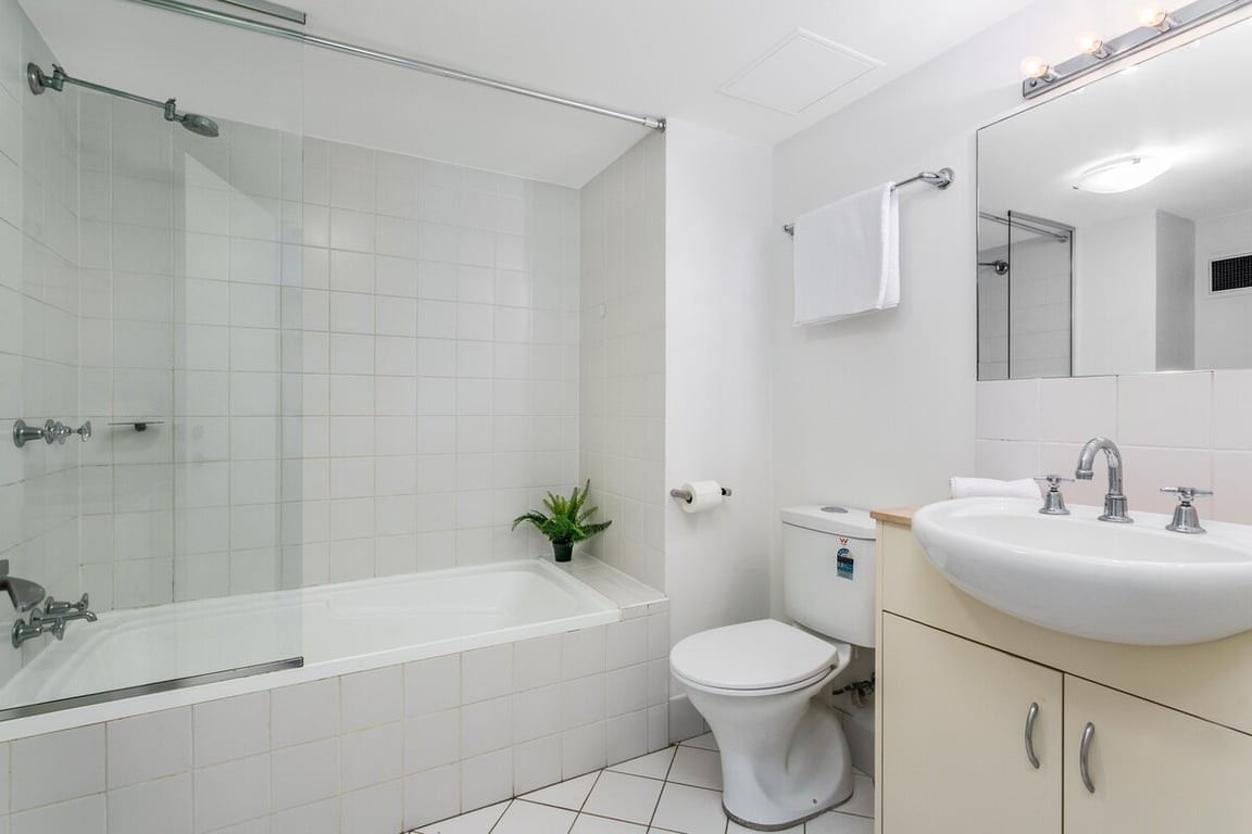 SHL28 - Surry Hills Secret | Convenient Relaxed Living