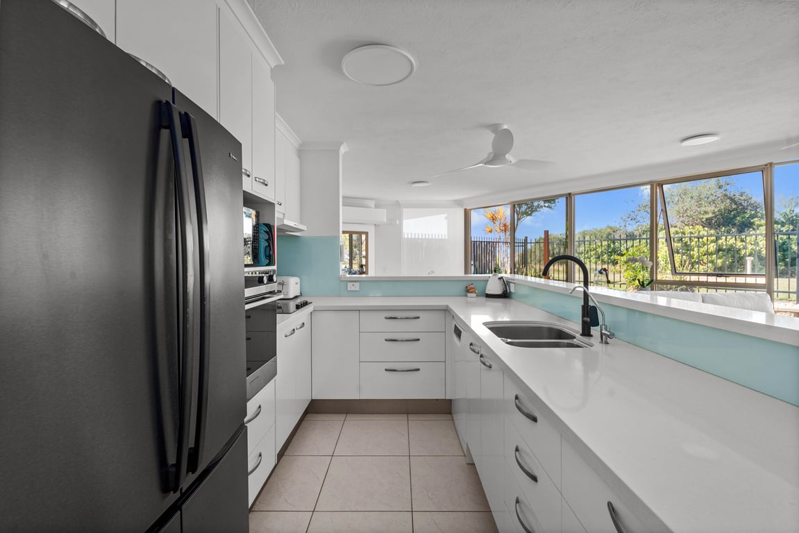 3 Bedroom Private Ground Floor Beachfront Villa 2 with A/C 