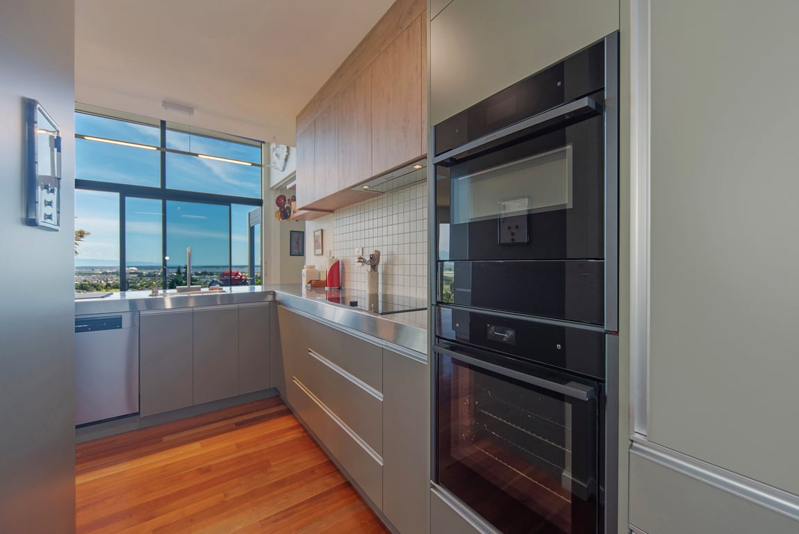 Pohutukawa House - Views, Pools, Serenity!