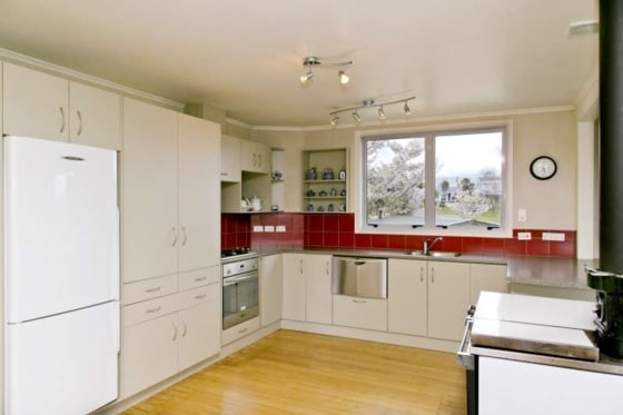 Large Family Home Close To The Lake & Has Wifi