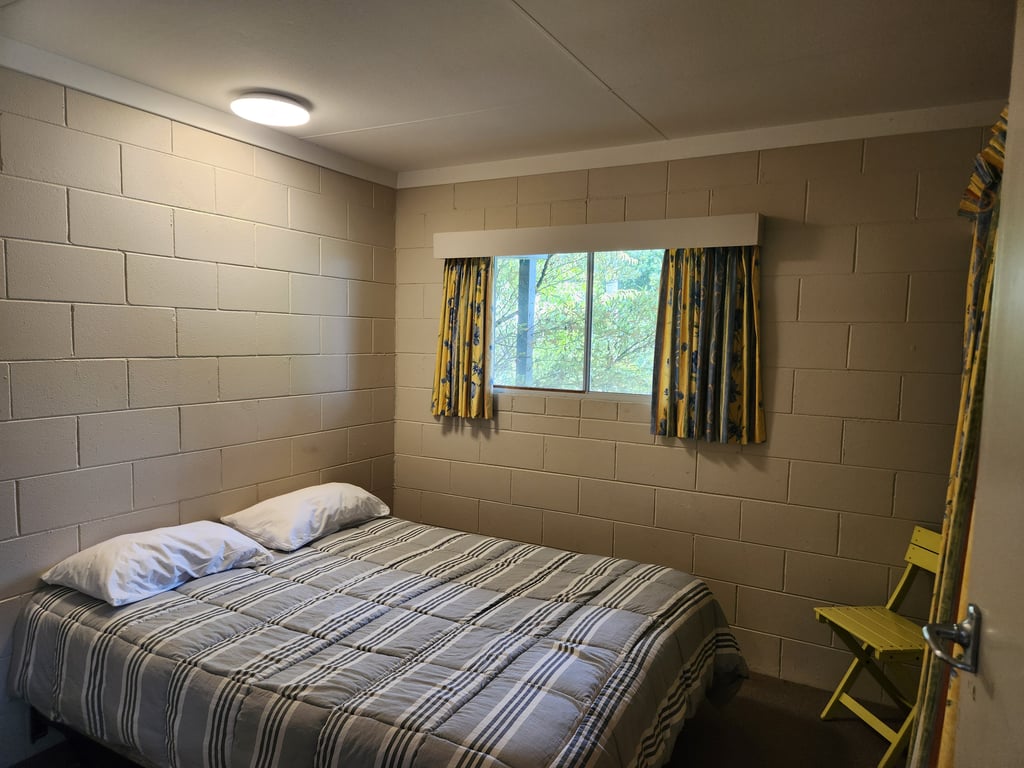 Rainbow Point Pad - Large Elevated Bach With Lake And Mountain Views Free Wi-Fi