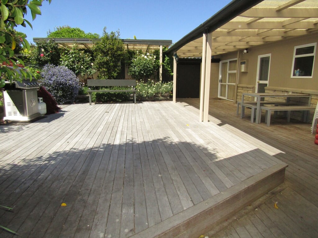 Shepherd House - Large Home With Hot Pool And Wi-Fi